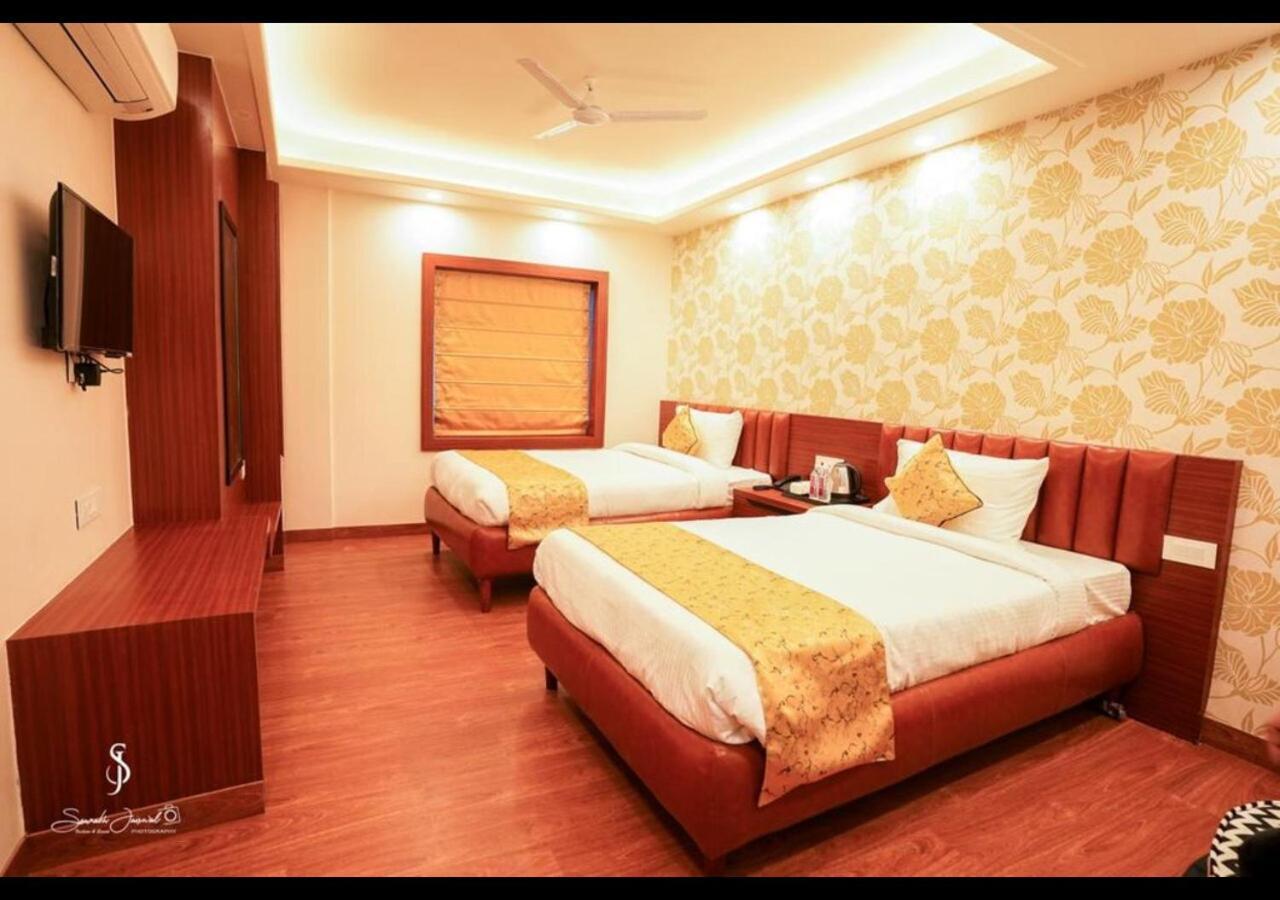Hotel The Olivia 3*
